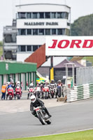 Vintage-motorcycle-club;eventdigitalimages;mallory-park;mallory-park-trackday-photographs;no-limits-trackdays;peter-wileman-photography;trackday-digital-images;trackday-photos;vmcc-festival-1000-bikes-photographs